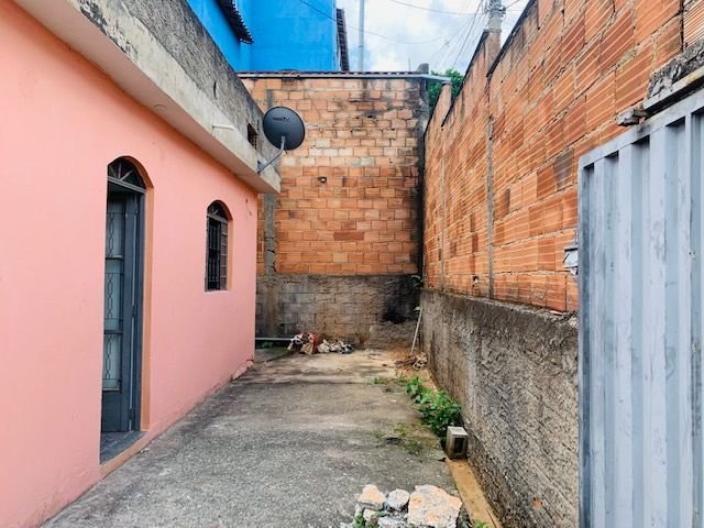 Casa, 2 quartos, 180 m² - Foto 2